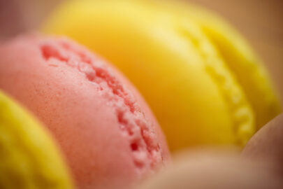 Colorful macarons close-up - slon.pics - free stock photos and illustrations