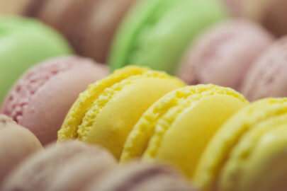 Colorful macaroons - slon.pics - free stock photos and illustrations