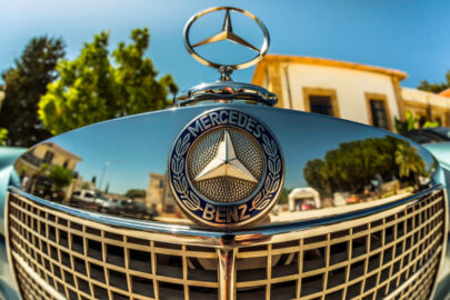 Mercedes logo on a classic car - slon.pics - free stock photos and illustrations