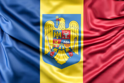 Flag of Romania with coat of arms - slon.pics - free stock photos and illustrations
