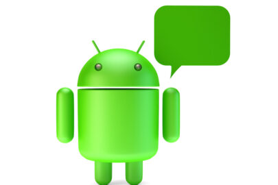 Green Android robot with chat bubble. 3D illustration. Isolated. Contains clipping path - slon.pics - free stock photos and illustrations