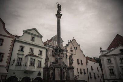 Memorial fountain in the main square of Cesky Krumlov, Czech Republic - slon.pics - free stock photos and illustrations