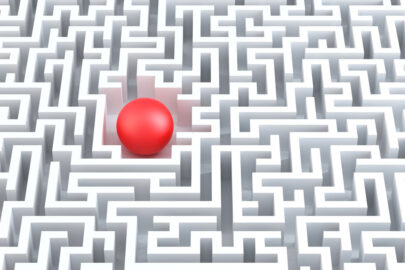 Red sphere in the center of the maze. - slon.pics - free stock photos and illustrations