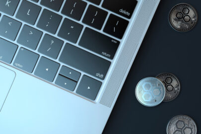 JSE coins and a laptop - slon.pics - free stock photos and illustrations
