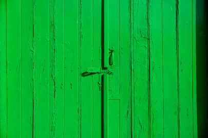 Bright green painted wooden door - slon.pics - free stock photos and illustrations