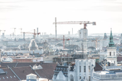 Cityscape of Budapest with construction cranes - slon.pics - free stock photos and illustrations