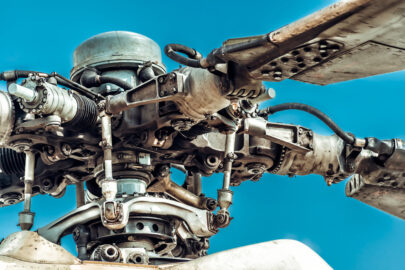 Rotor blades and rotor head of military helicopter - slon.pics - free stock photos and illustrations